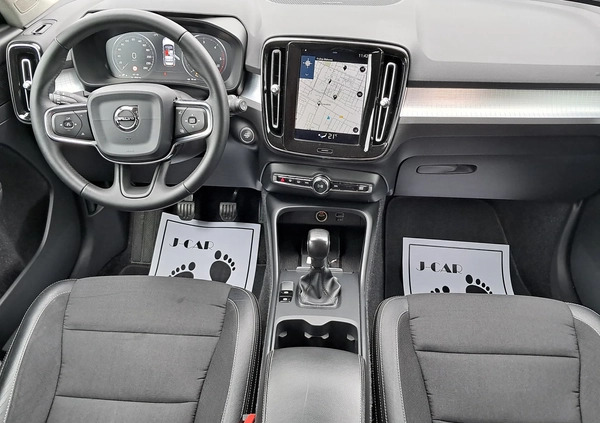 Volvo XC 40 cena 83900 przebieg: 197000, rok produkcji 2018 z Maków Podhalański małe 529
